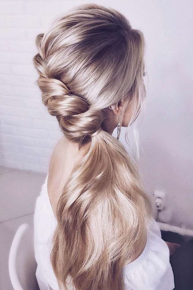 elegant side ponytail hairdo for brides