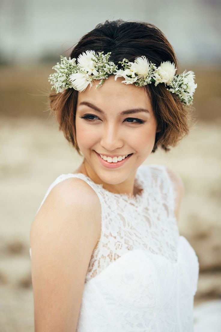 short wedding hair with flowers rustic and boho weddings