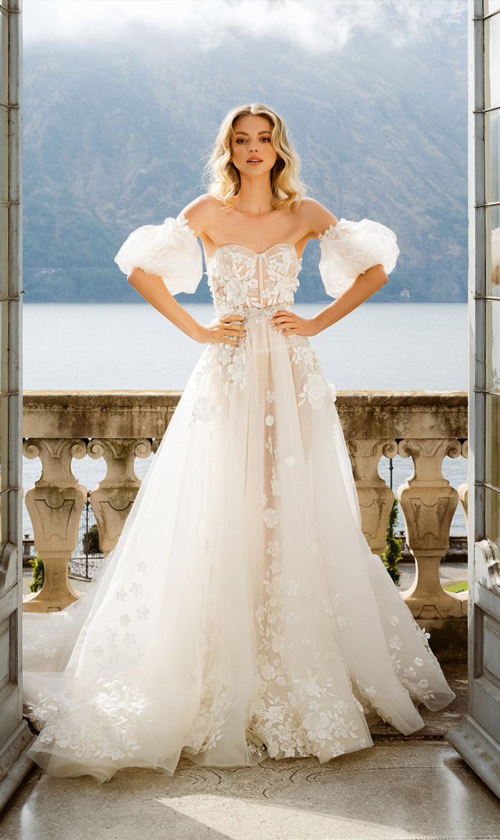 stunning tulle princess wedding dresses with puff sleeves and 3D florals